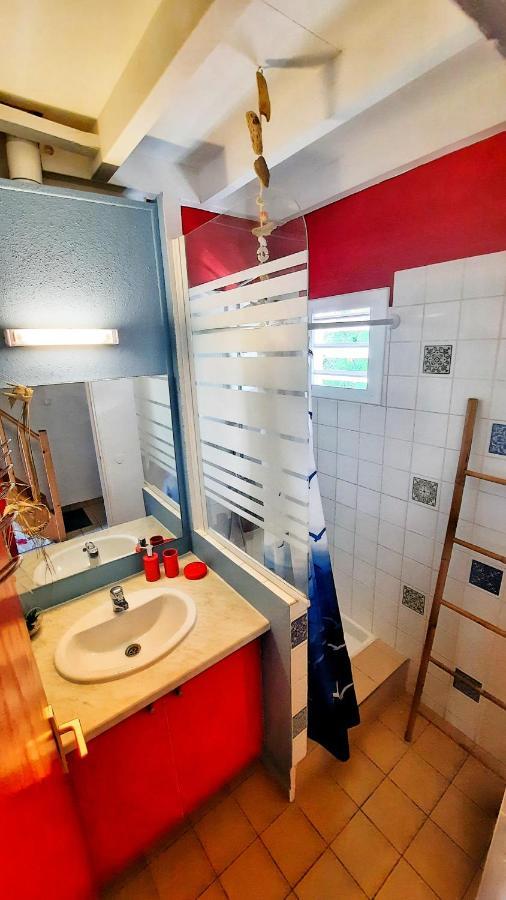 Studio T1 Bis La Belle Vue, Vue Mer, Wifi, Plage A 50M Le Moule Exterior foto